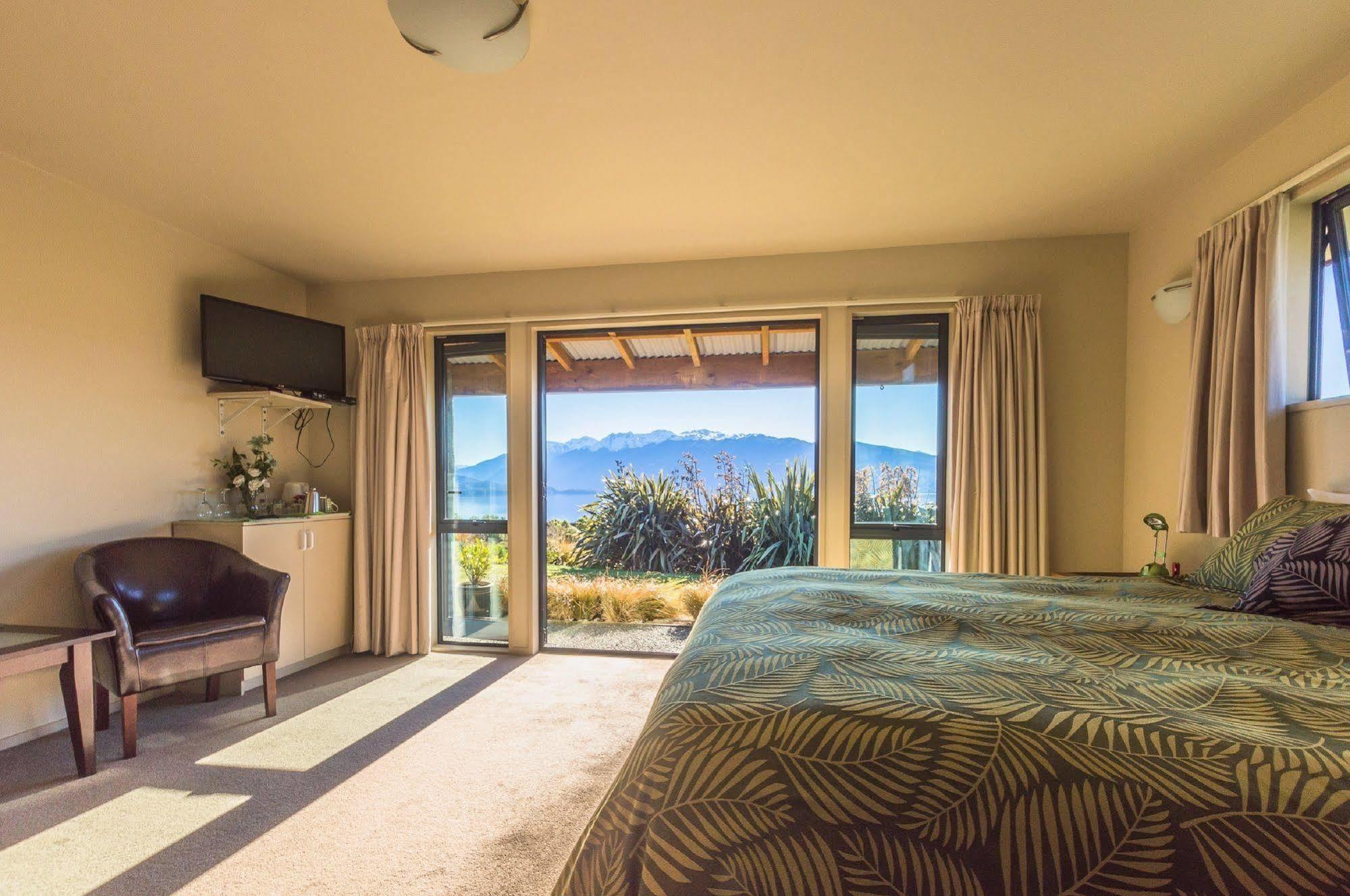 Loch Vista Bed&Breakfast Te Anau Exteriör bild