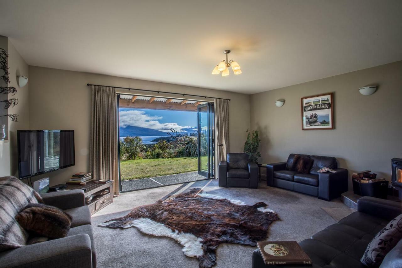 Loch Vista Bed&Breakfast Te Anau Exteriör bild